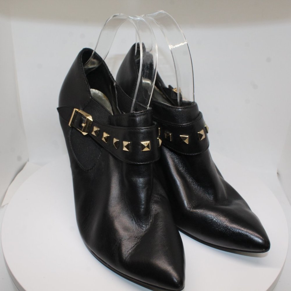 GUESS T Pyramid Studded Sz 8.5M Black Leather Ankle Booties Stilettos Heels #144 - Picture 7 of 16